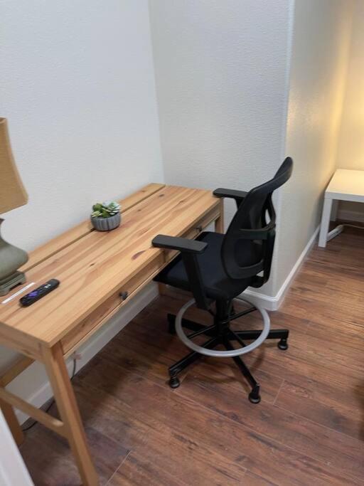 Brand New 2Br Cute Blue Led In North Fresno Apartment ภายนอก รูปภาพ