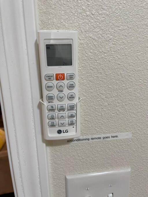 Brand New 2Br Cute Blue Led In North Fresno Apartment ภายนอก รูปภาพ
