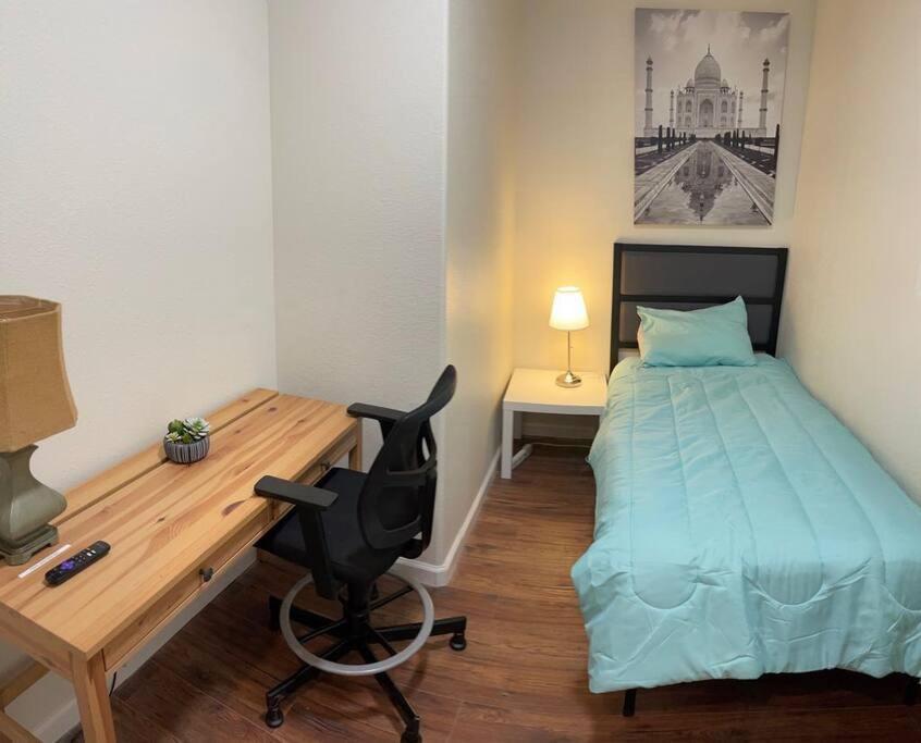 Brand New 2Br Cute Blue Led In North Fresno Apartment ภายนอก รูปภาพ