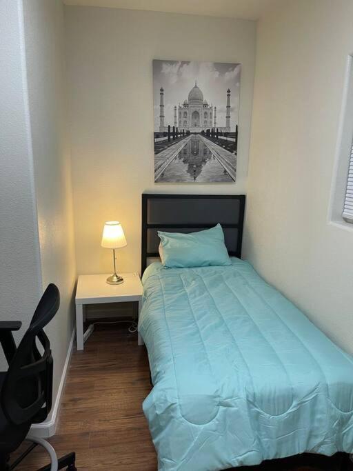 Brand New 2Br Cute Blue Led In North Fresno Apartment ภายนอก รูปภาพ